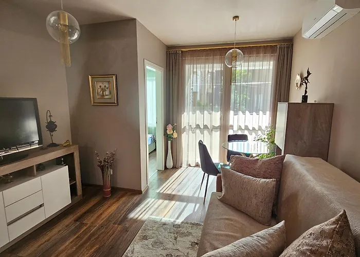 Bright Inn - Holiday & Business Apartment