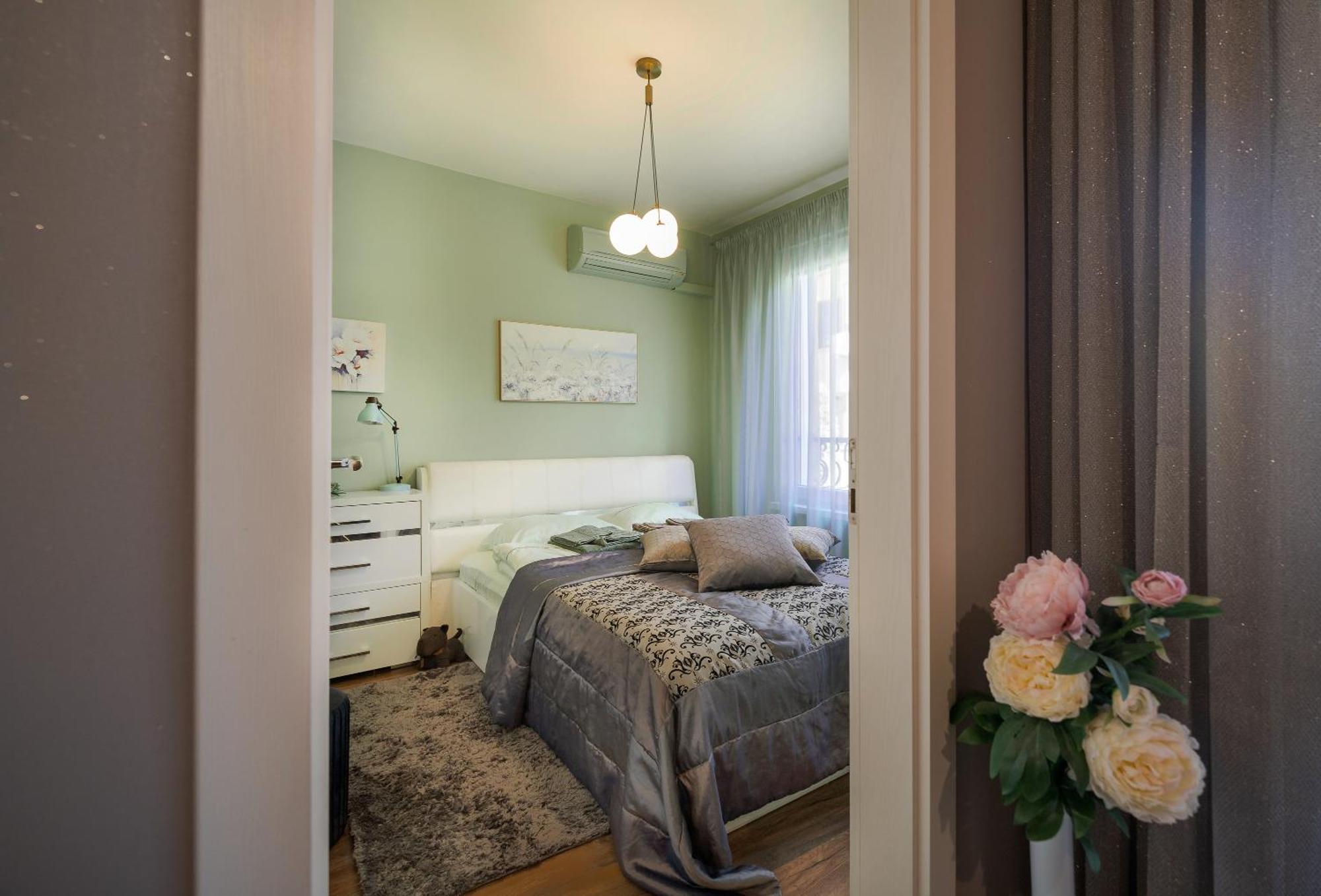 Bright - & Business Apartamento